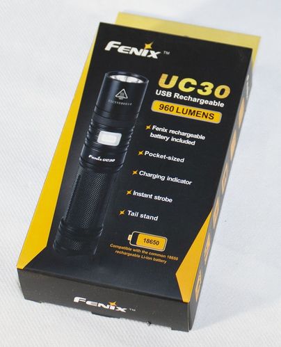 FENIX UC30 USB UPPLADDNINGSBAR FICKLAMPA
